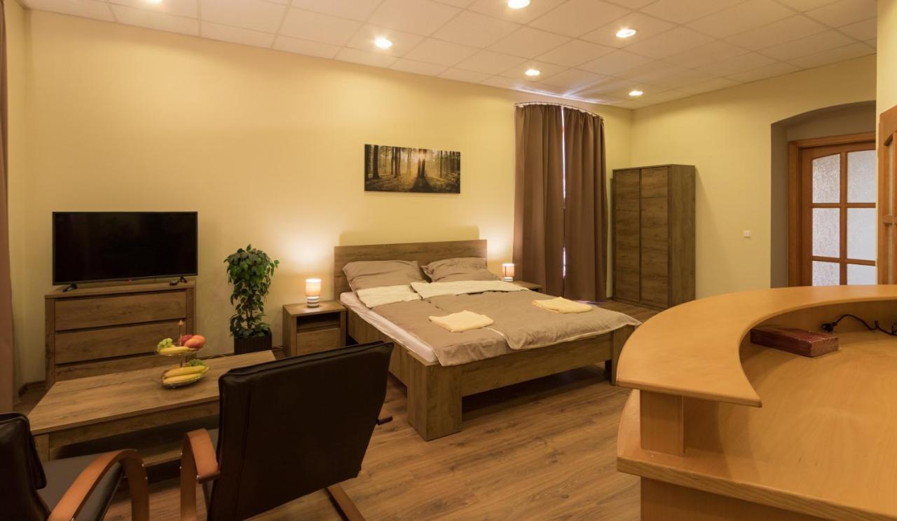 Apartmany Setkova Vila 인드르지후프흐라데츠 외부 사진